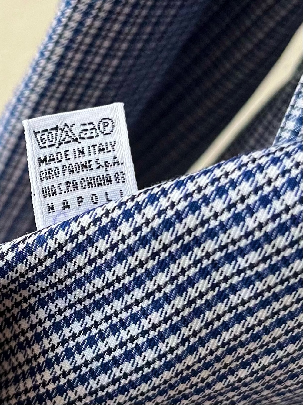 Kiton micro houndstooth button down - Picture 5 of 16